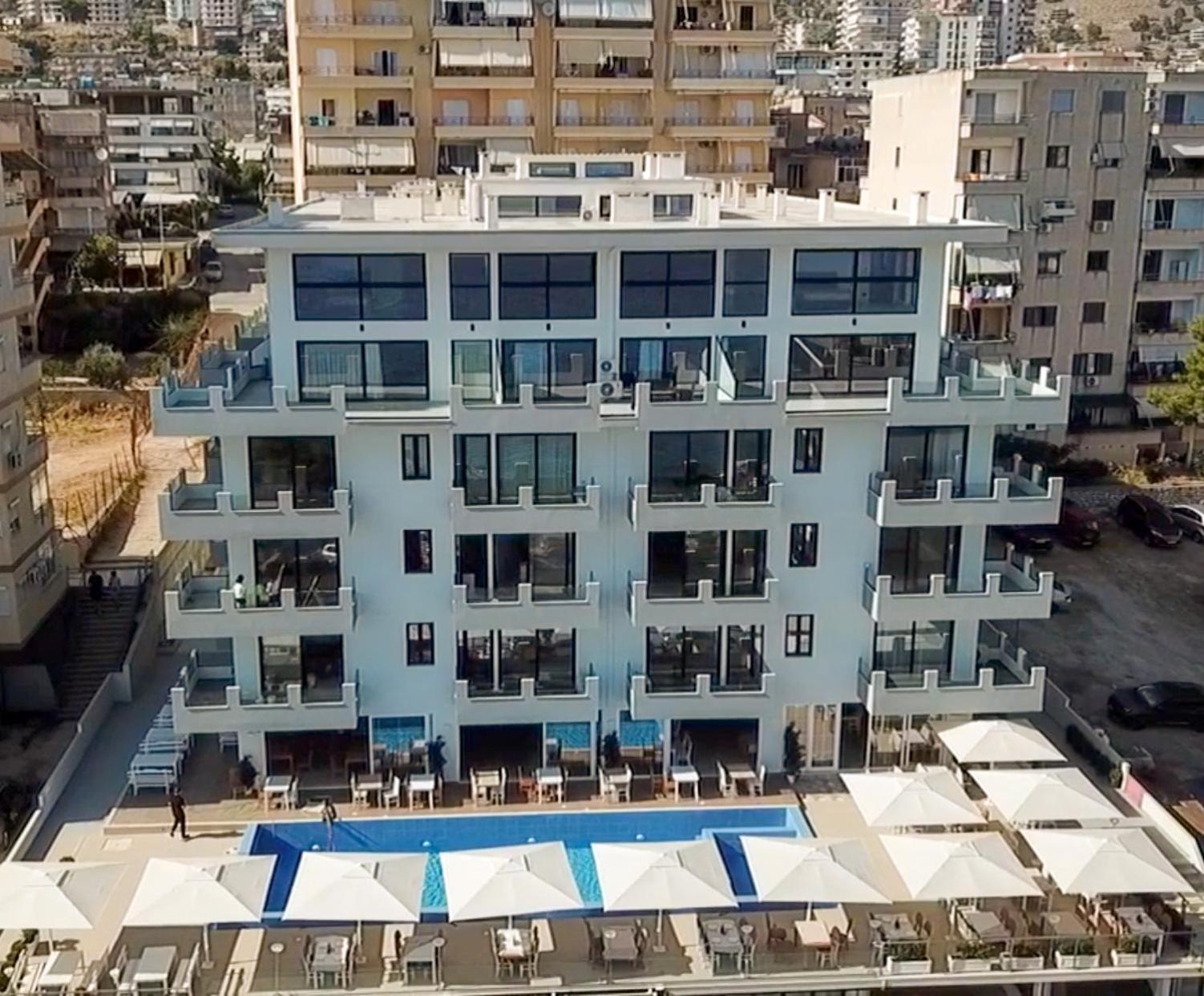 Matias Apartments Sarandë エクステリア 写真