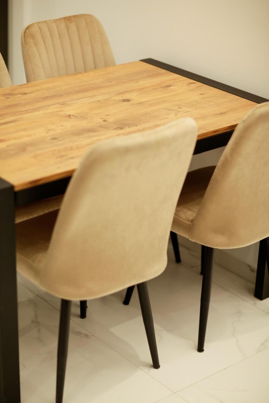 Matias Apartments Sarandë エクステリア 写真
