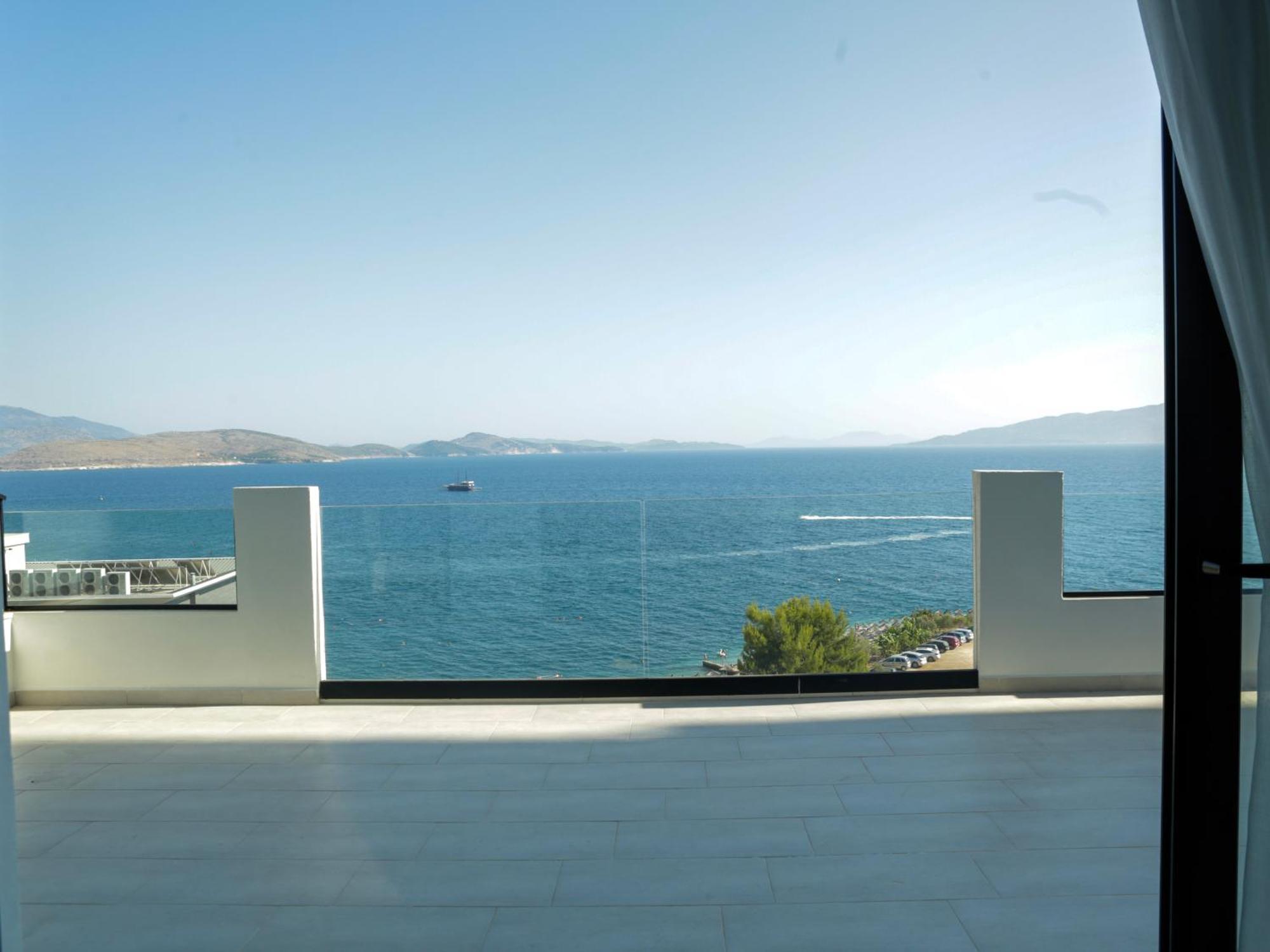 Matias Apartments Sarandë エクステリア 写真
